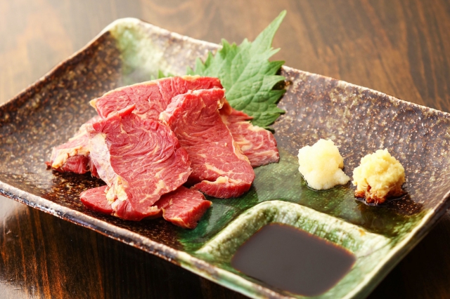 熊本特選 馬刺し