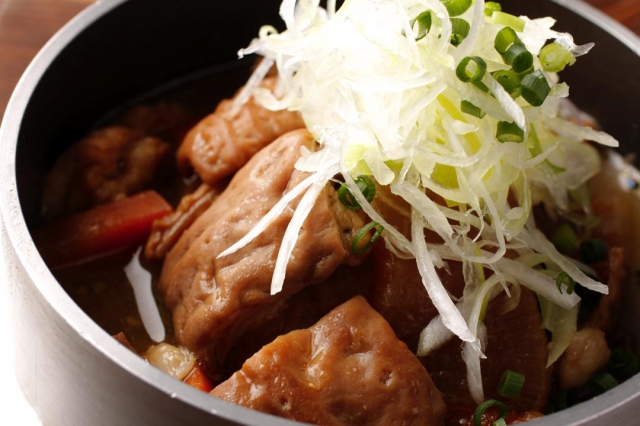 和牛もつ煮込み
