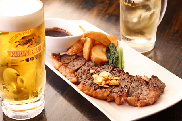牛ロースステーキ　980円